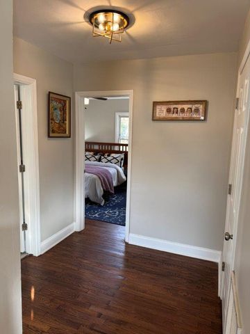 1611 10th ST, Roanoke, VA 24012
