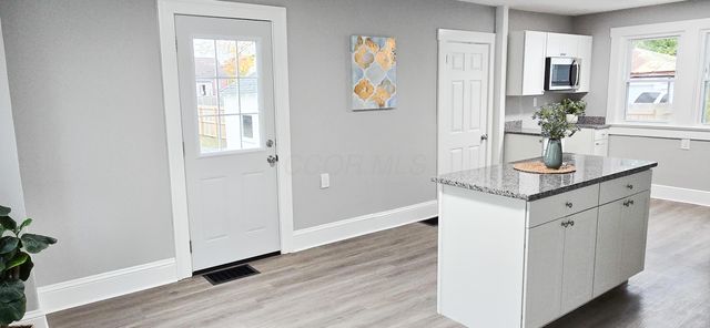 105 N Clairmont Avenue, Springfield, OH 45503