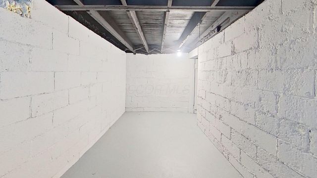 105 N Clairmont Avenue, Springfield, OH 45503