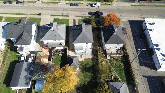 105 N Clairmont Avenue, Springfield, OH 45503