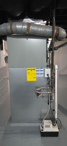 105 N Clairmont Avenue, Springfield, OH 45503