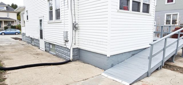 105 N Clairmont Avenue, Springfield, OH 45503