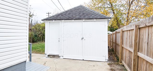 105 N Clairmont Avenue, Springfield, OH 45503