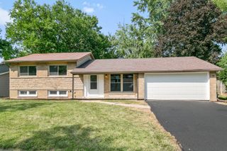 17805 Dogwood Lane, Hazel Crest, IL 60429