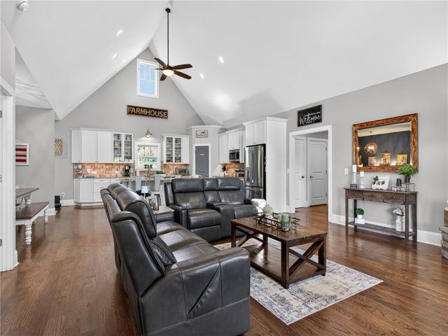 6920 Holly Springs Road, Clermont, GA 30527