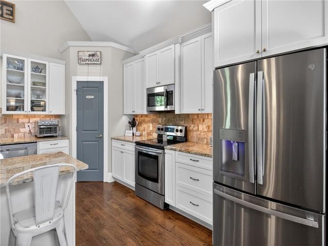 6920 Holly Springs Road, Clermont, GA 30527