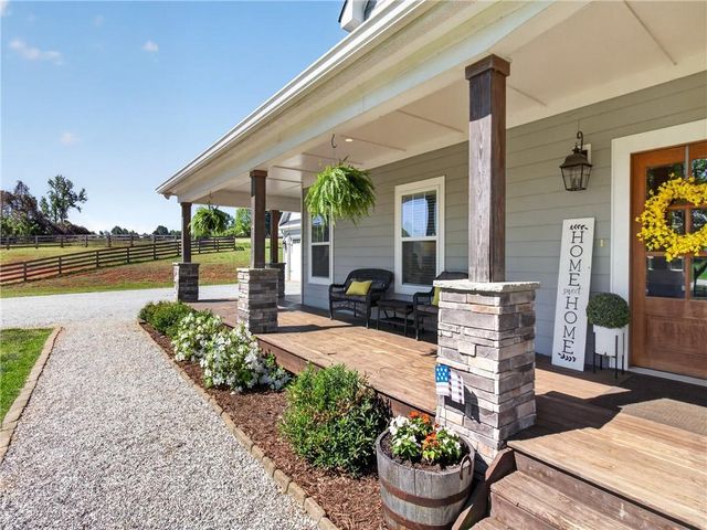 6920 Holly Springs Road, Clermont, GA 30527