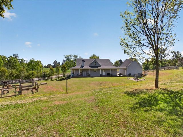 6920 Holly Springs Road, Clermont, GA 30527