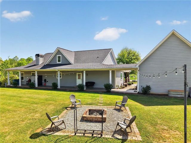 6920 Holly Springs Road, Clermont, GA 30527