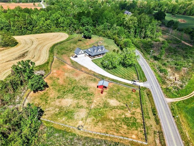 6920 Holly Springs Road, Clermont, GA 30527