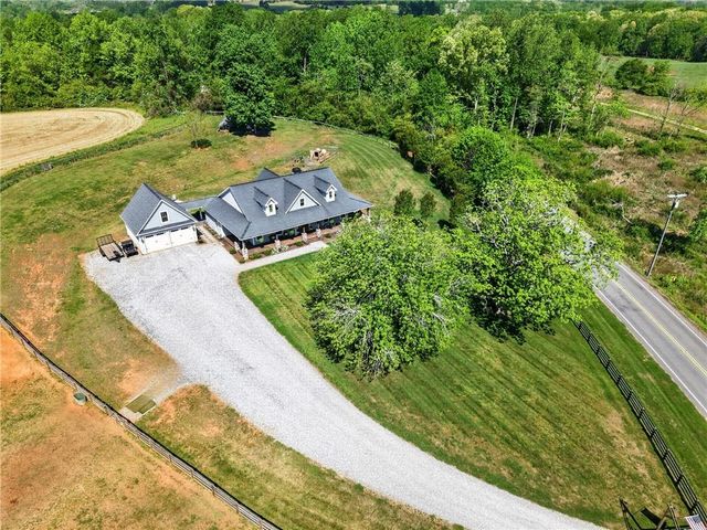6920 Holly Springs Road, Clermont, GA 30527