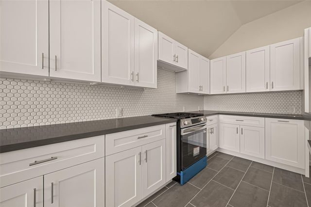 19015 White Horse Drive, Tomball, TX 77377