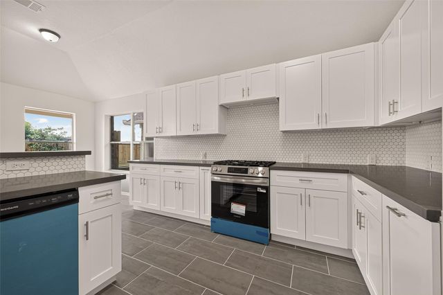 19015 White Horse Drive, Tomball, TX 77377