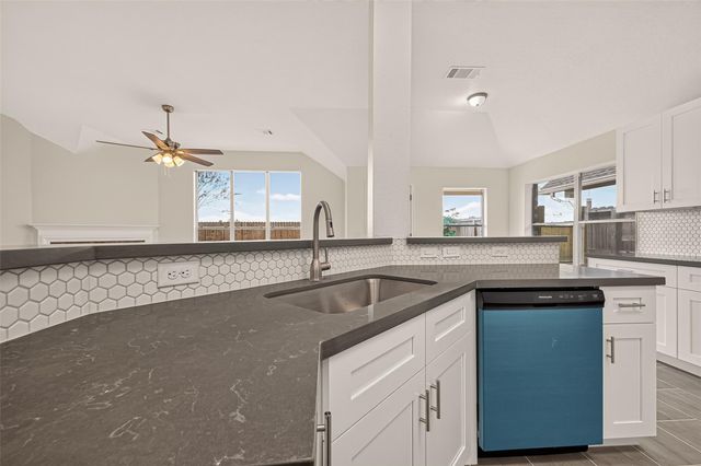 19015 White Horse Drive, Tomball, TX 77377