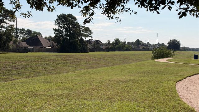 19015 White Horse Drive, Tomball, TX 77377