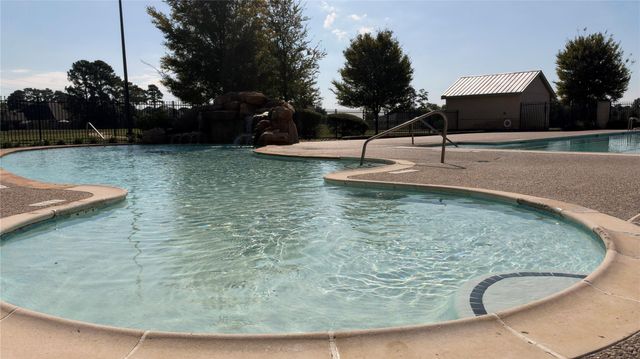 19015 White Horse Drive, Tomball, TX 77377