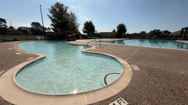 19015 White Horse Drive, Tomball, TX 77377