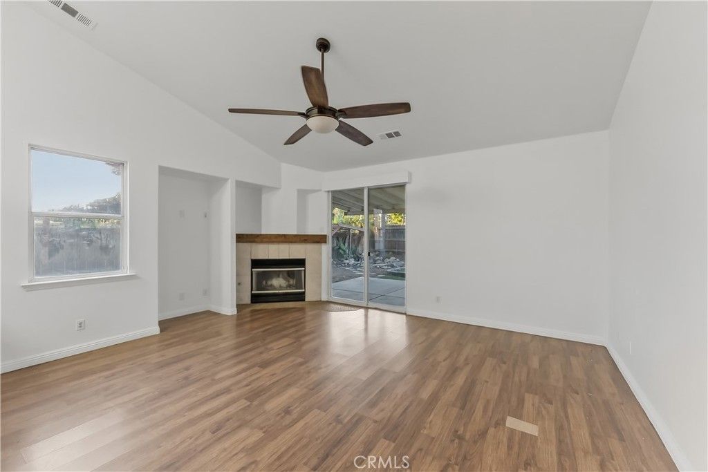 Image 10 of property listing at 2670 Hicks, Selma, CA 93662
