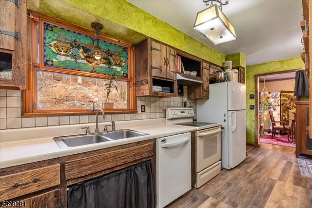 442 Little Brook Road, Lebanon Twp., NJ 08826