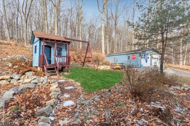 442 Little Brook Road, Lebanon Twp., NJ 08826