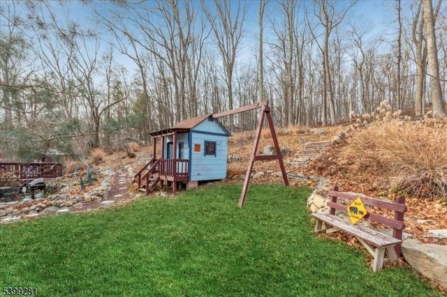 442 Little Brook Road, Lebanon Twp., NJ 08826