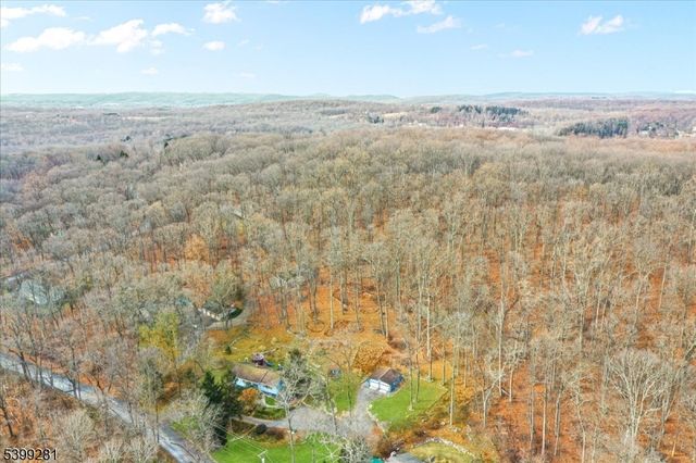 442 Little Brook Road, Lebanon Twp., NJ 08826