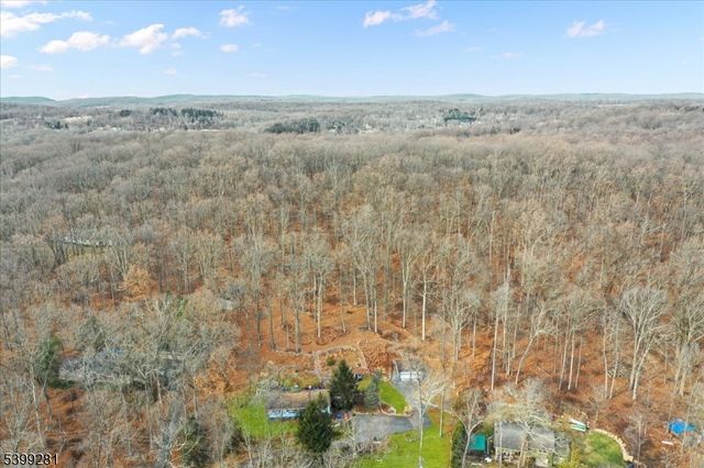 442 Little Brook Road, Lebanon Twp., NJ 08826