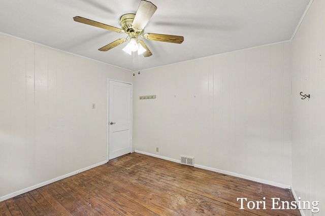 212.5 E Montcalm Street, Greenville City, MI 48838