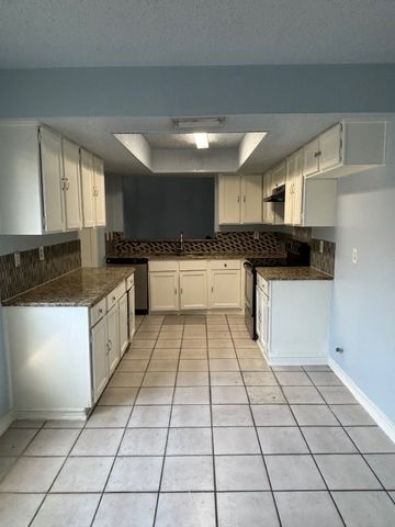 2207 Heritage Circle, Carrollton, TX 75006