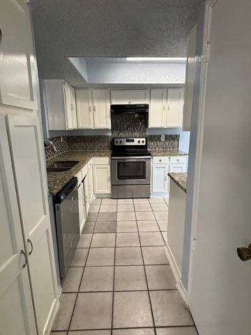 2207 Heritage Circle, Carrollton, TX 75006