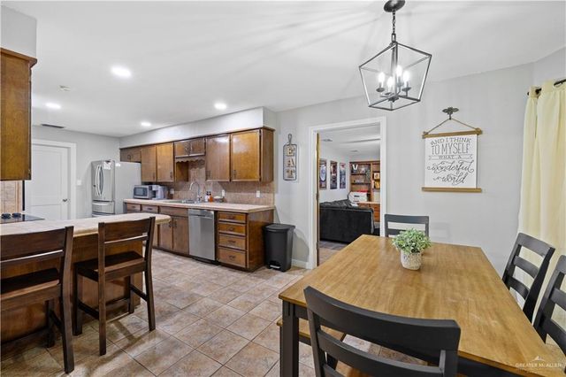 2212 N Bryan Road, Mission, TX 78572