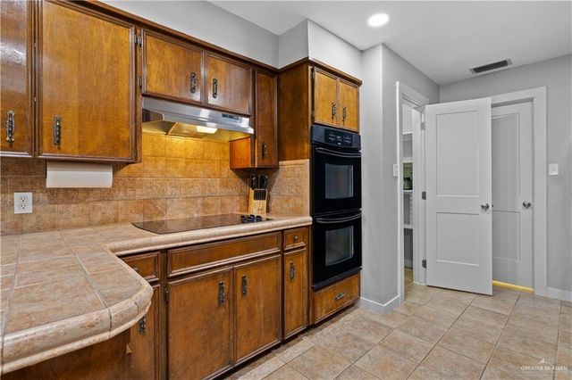 2212 N Bryan Road, Mission, TX 78572