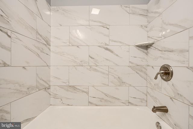 424 N LINWOOD AVE, Baltimore, MD 21224