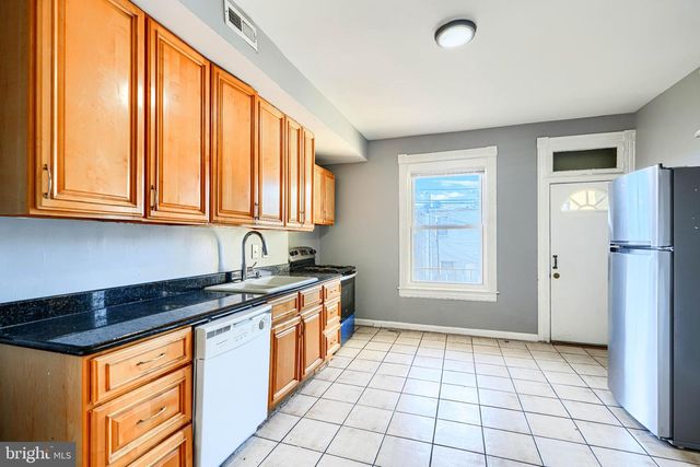 424 N LINWOOD AVE, Baltimore, MD 21224