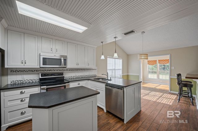 7750 Charleston Oaks Drive, Daphne, AL 36526