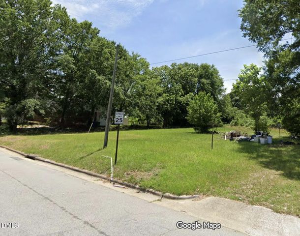 207 W Jones Street, Fuquay Varina, NC 27526