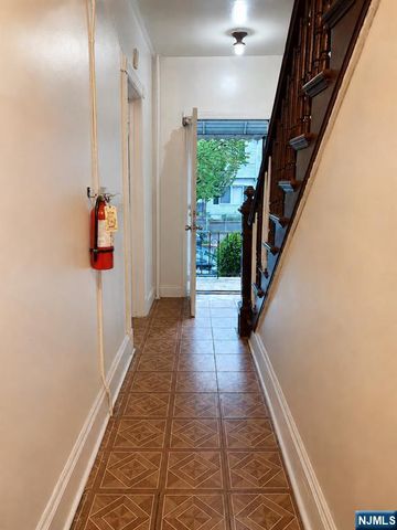 165 Pearl Street, Paterson, NJ 07501