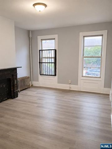 165 Pearl Street, Paterson, NJ 07501