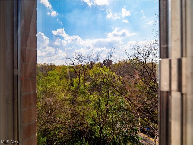 50 S Rocky River Drive 705, Berea, OH 44017
