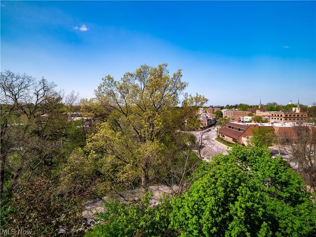 50 S Rocky River Drive 705, Berea, OH 44017
