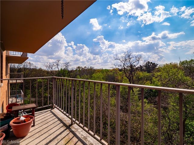 50 S Rocky River Drive 705, Berea, OH 44017