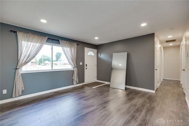 1861 Iowa Drive, Xenia, OH 45385