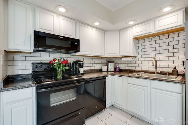 1861 Iowa Drive, Xenia, OH 45385