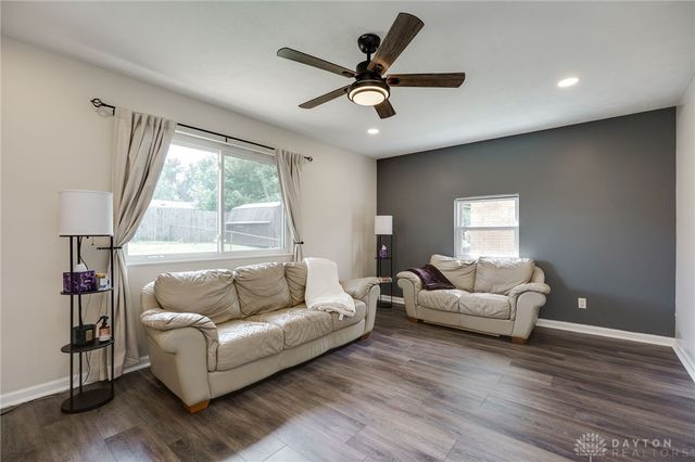 1861 Iowa Drive, Xenia, OH 45385