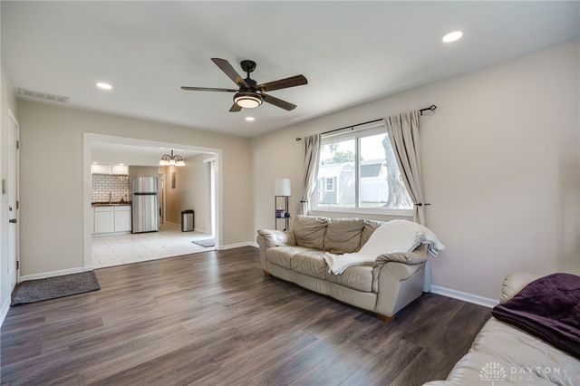 1861 Iowa Drive, Xenia, OH 45385
