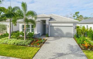 2589 Kingfisher DR, Naples, FL 34112