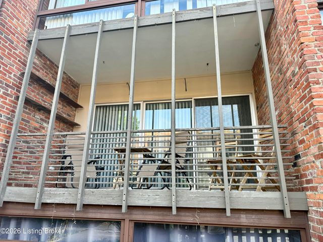 1040 Cherokee Rd APT D3, Louisville, KY 40204