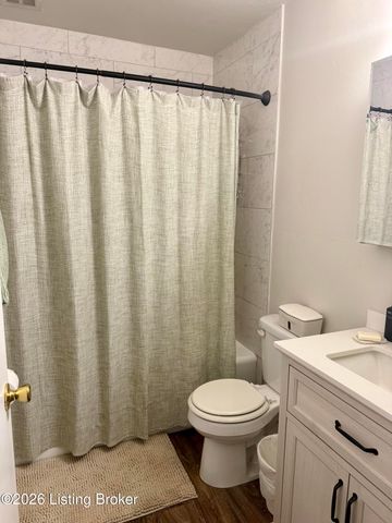 1040 Cherokee Rd APT D3, Louisville, KY 40204