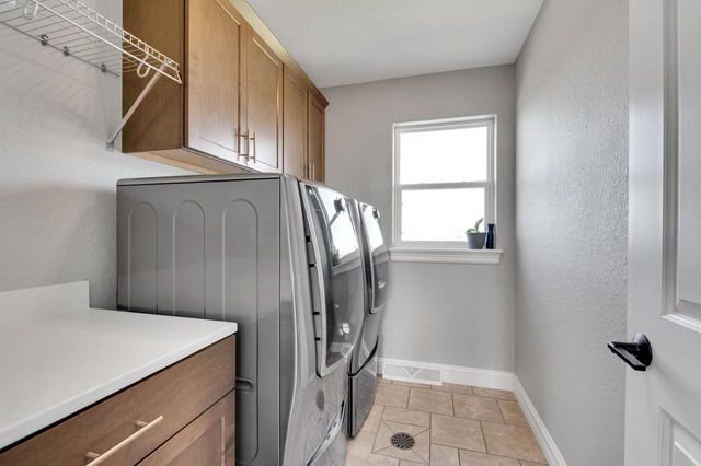 W2464 Leasure WAY, East Troy, WI 53120