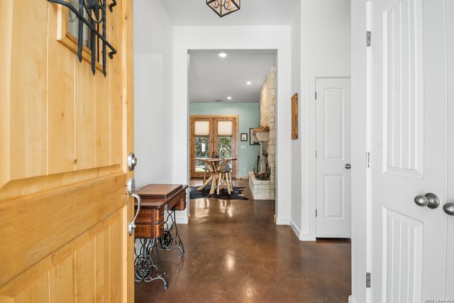 585 English Hollow, Bandera, TX 78003